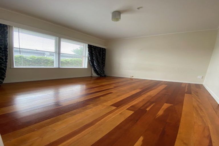 Photo of property in 2/43 Shakespeare Road, Milford, Auckland, 0620
