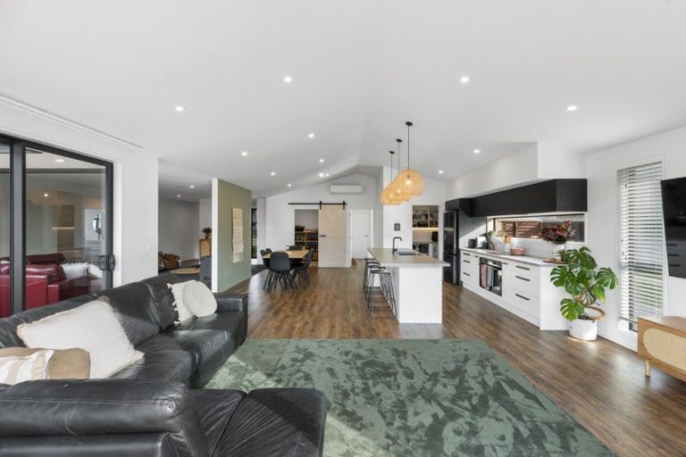 Photo of property in 39 Plover Avenue, Amberley, 7410