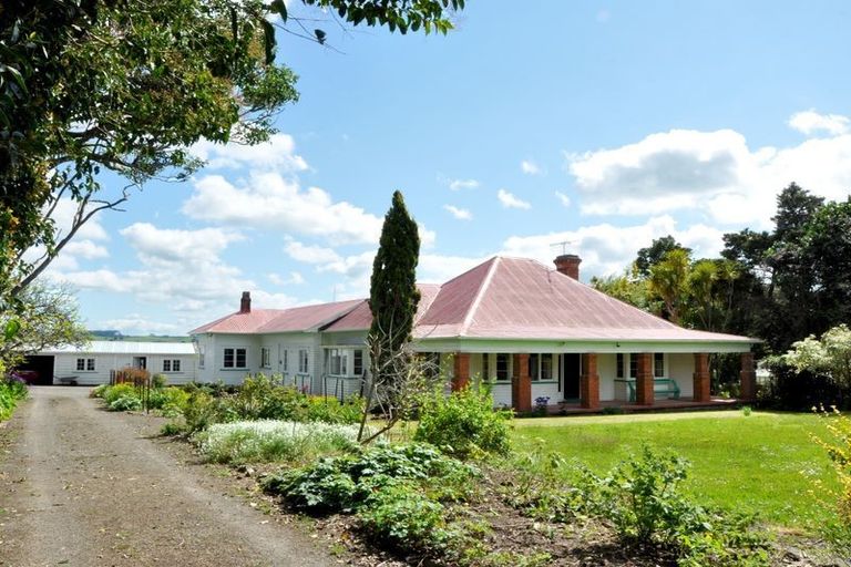 Photo of property in 244 Matakohe West Road, Matakohe, 0594