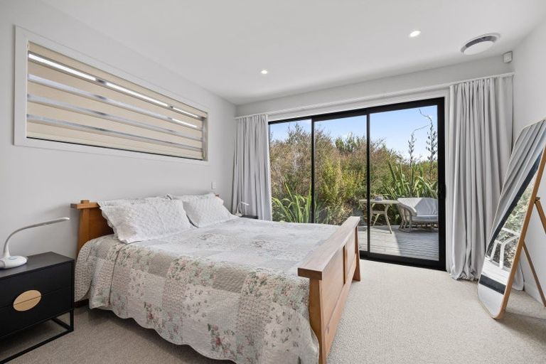 Photo of property in 2 Odlin Lane, Red Beach, 0932