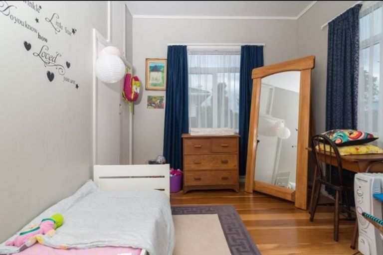 Photo of property in 13 Park Road, Western Heights, Rotorua, 3015