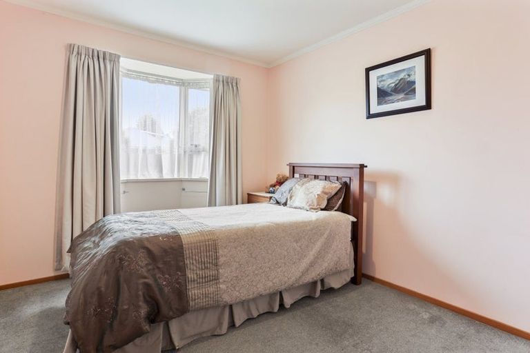 Photo of property in 4a-b Goodwood Close, Rangiora, 7400