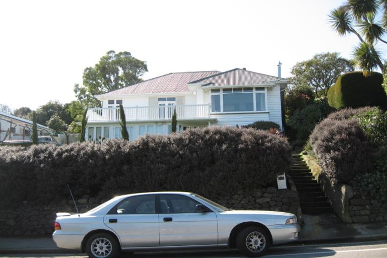 Photo of property in 123 Dyers Pass Road, Cashmere, Christchurch, 8022