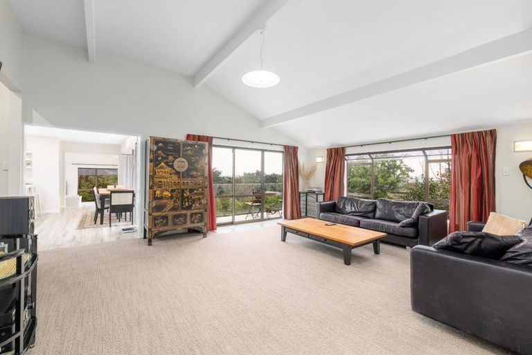 Photo of property in 2 Cannon Hill Crescent, Mount Pleasant, Christchurch, 8081