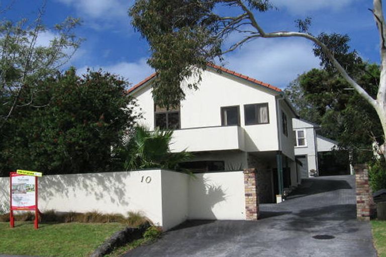 Photo of property in 1/10 William Souter Street, Forrest Hill, Auckland, 0620