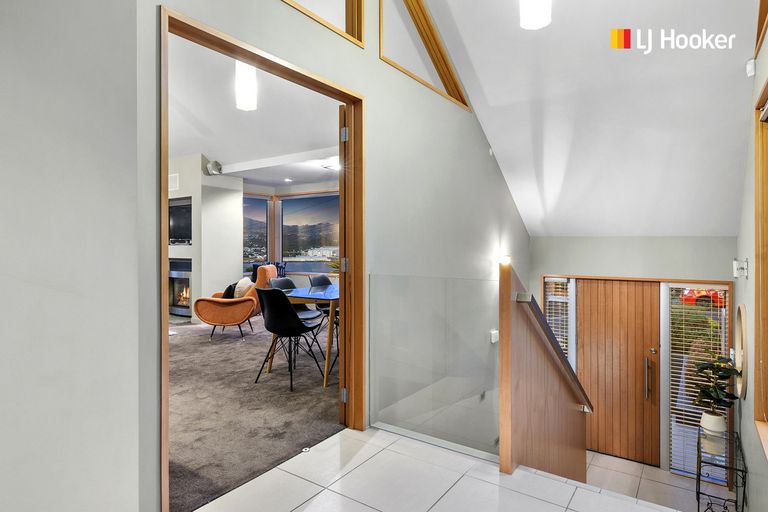 Photo of property in 17 Cornwall Street, Vauxhall, Dunedin, 9013