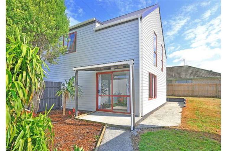 Photo of property in 1/21 Solveig Place, Randwick Park, Auckland, 2105