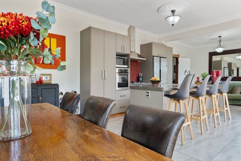 Photo of property in 9b Portland Drive, Mangorei, New Plymouth, 4312