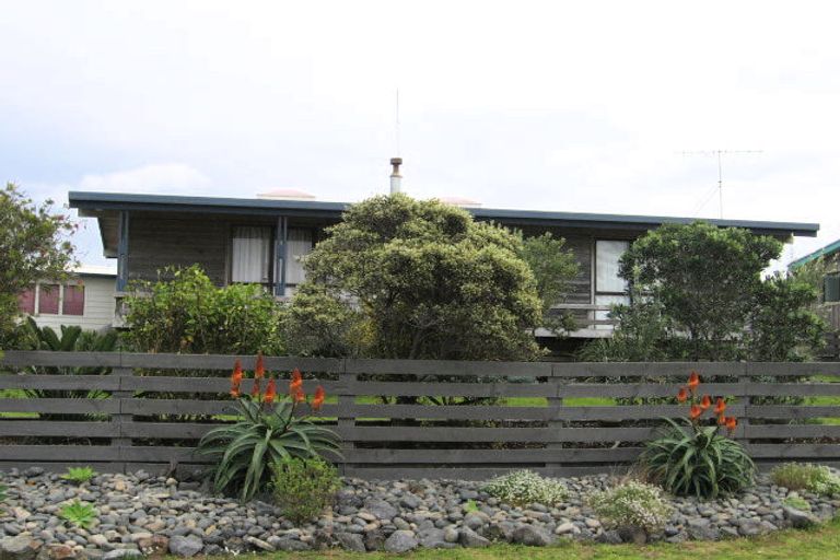 Photo of property in 19 Darroch Slope, Omaha, 0986