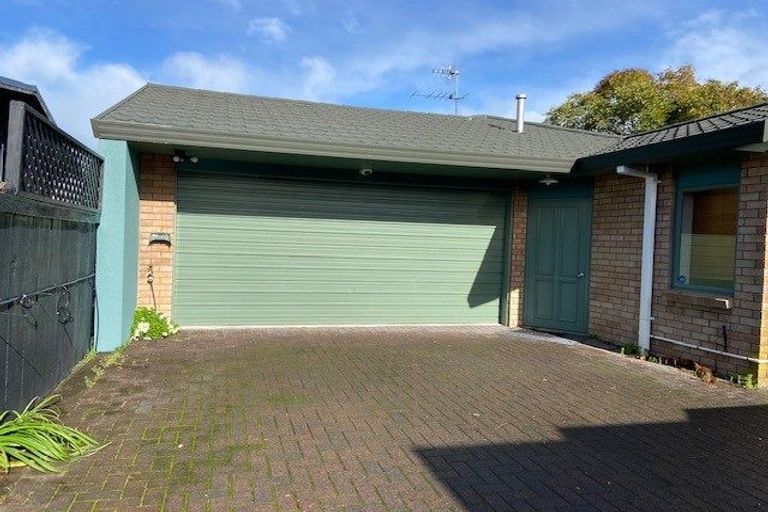 Photo of property in 12a Elizabeth Street, Victoria, Rotorua, 3010