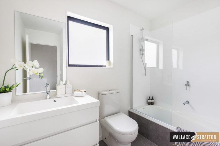 Photo of property in 18 Ara Mara Hua, Henderson, Auckland, 0612