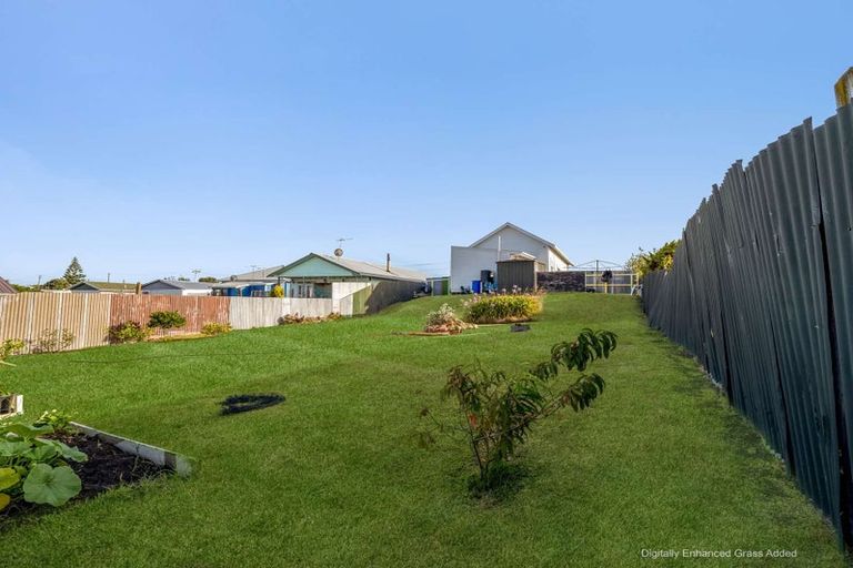Photo of property in 30 Kowhai Street, Castlecliff, Whanganui, 4501