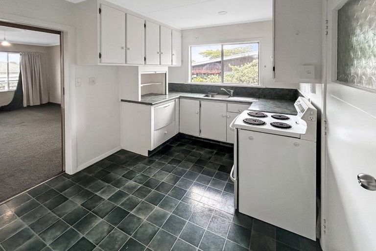 Photo of property in 17a Keir Crescent, Lansdowne, Masterton, 5810