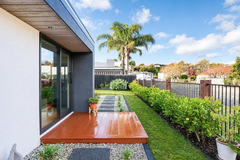 Photo of property in 4/64 Banbury Crescent, Fairfield, Hamilton, 3214
