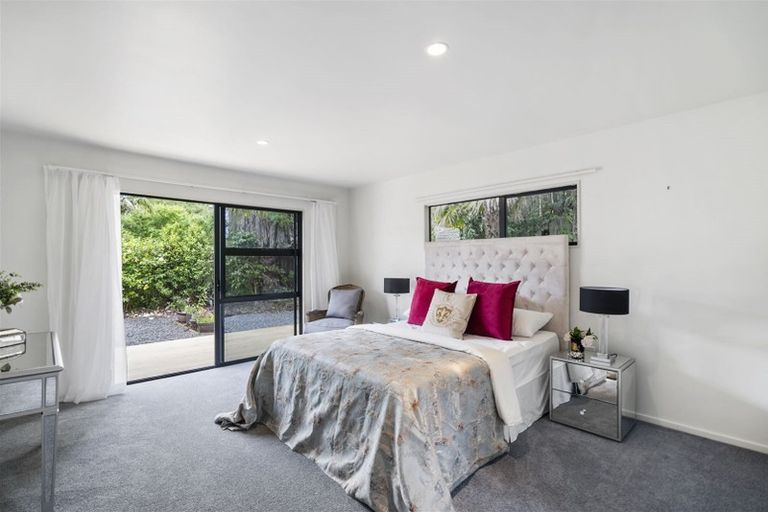 Photo of property in 80 Caribbean Drive, Unsworth Heights, Auckland, 0632