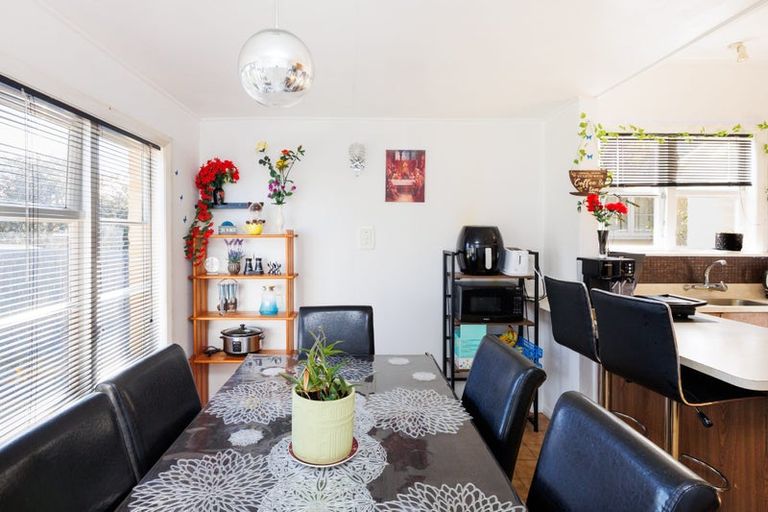 Photo of property in 510 Featherston Street, Roslyn, Palmerston North, 4414