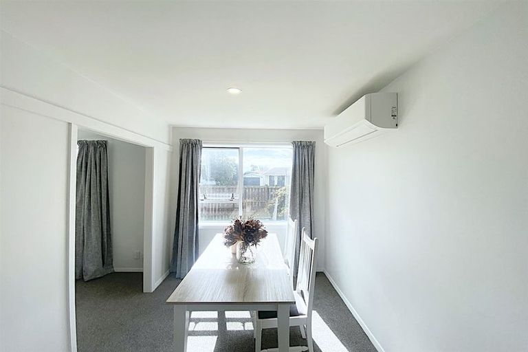 Photo of property in 19 Mckellar Place, Hornby, Christchurch, 8042