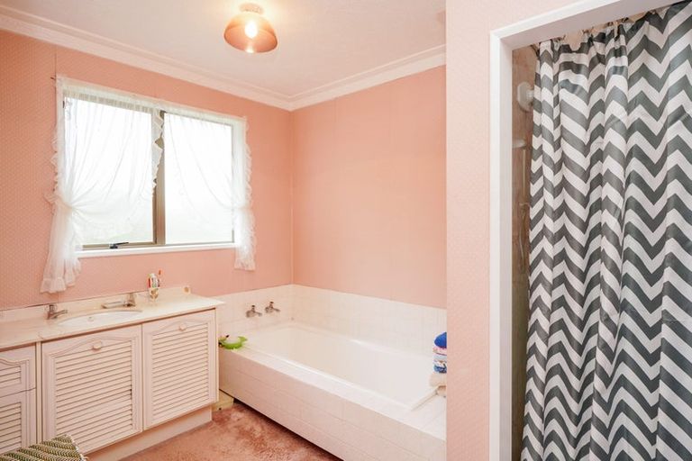 Photo of property in 71 Matua Road, Otatara, Invercargill, 9879