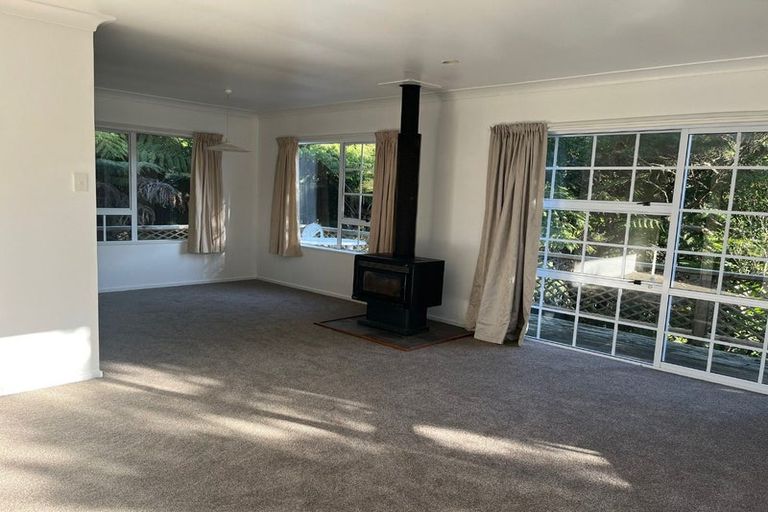 Photo of property in 57 Gatman Street, Birkdale, Auckland, 0626