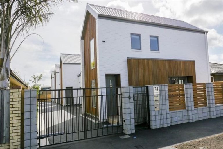 Photo of property in 1/24 Lyon Street, Frankton, Hamilton, 3204