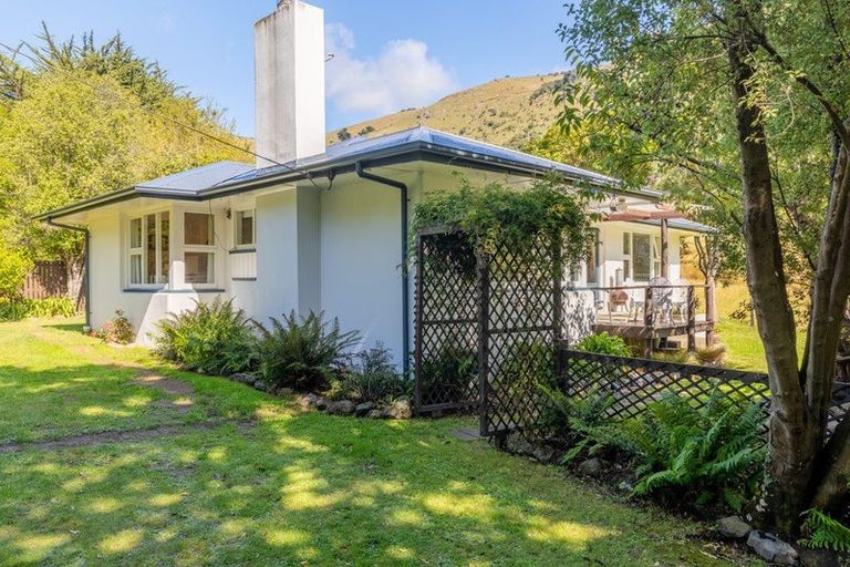 Photo of property in 15 Factory Road, Little Akaloa, 7583