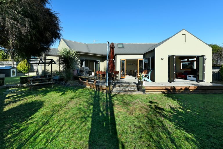 Photo of property in 135 Aldinga Avenue, Stoke, Nelson, 7011