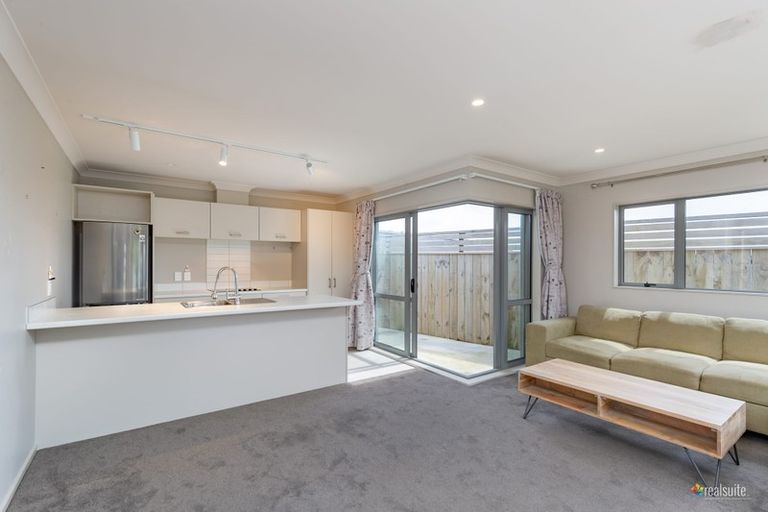Photo of property in 2 Mandel Mews, Waiwhetu, Lower Hutt, 5010