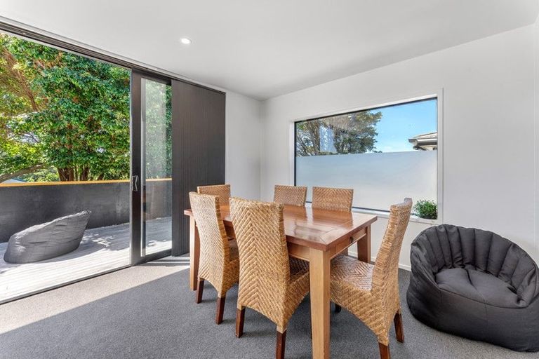 Photo of property in 21 Cumberland Street, Leigh, 0985