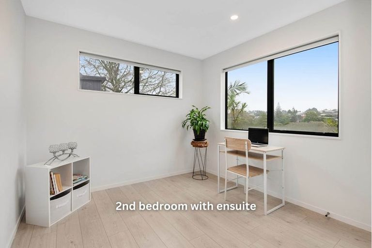 Photo of property in 57d Hogans Road, Glenfield, Auckland, 0629