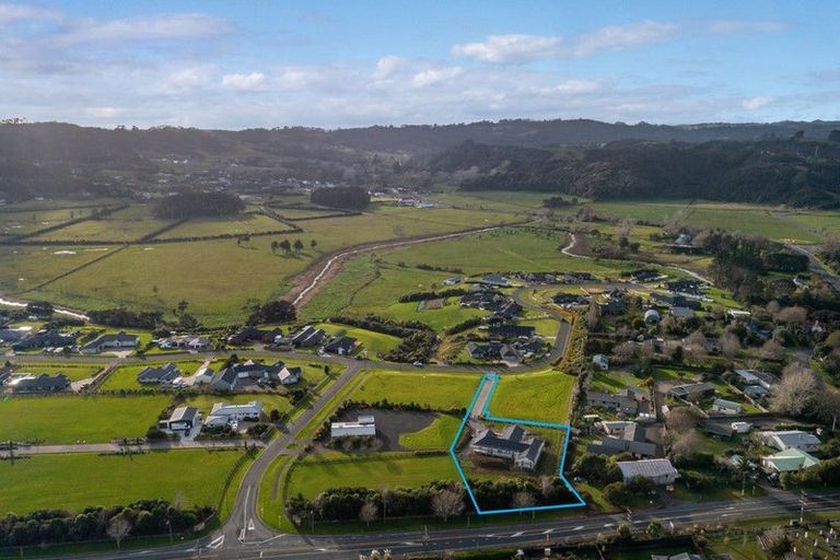Photo of property in 25 Awatiro Drive, Kaukapakapa, 0871
