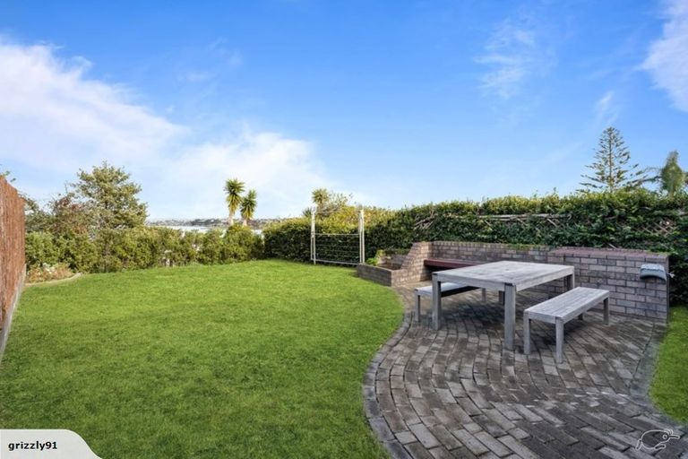 Photo of property in 2/38 Walter Street, Hauraki, Auckland, 0622