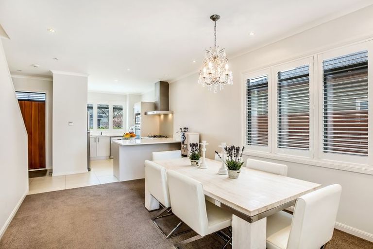 Photo of property in 24 Trecarne Street, Karaka, Papakura, 2113