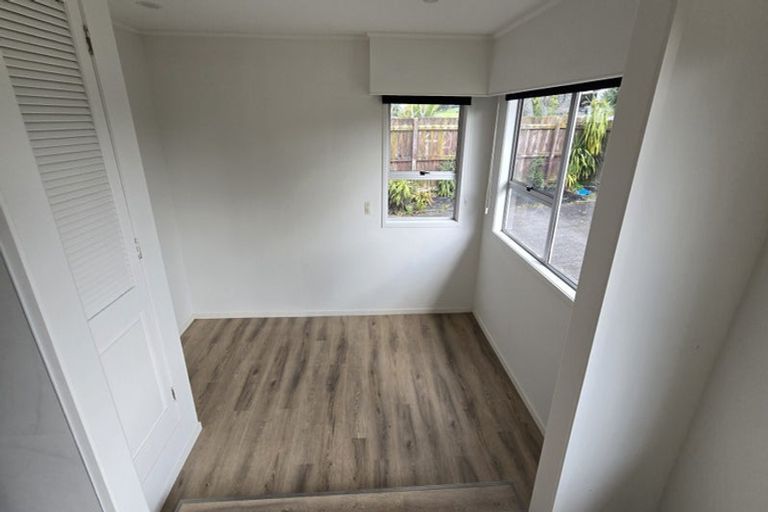 Photo of property in 28 Glynnbrooke Street, Te Atatu South, Auckland, 0610