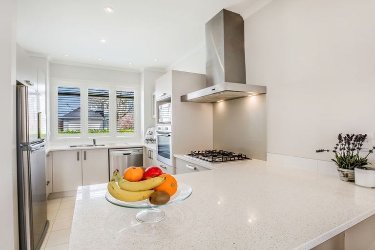 Photo of property in 24 Trecarne Street, Karaka, Papakura, 2113