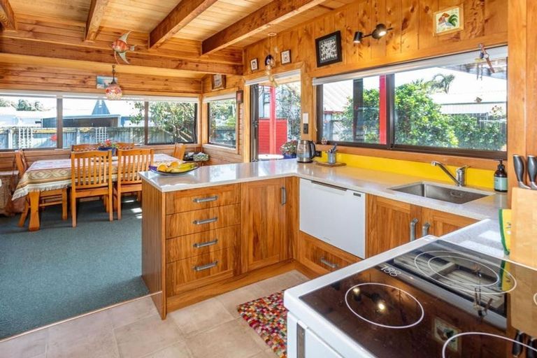 Photo of property in 124b Lincoln Road, Whangamata, 3620
