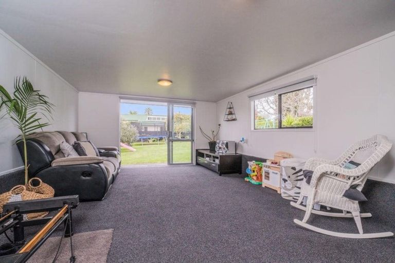 Photo of property in 19 Tapu Road, Huapai, Kumeu, 0810