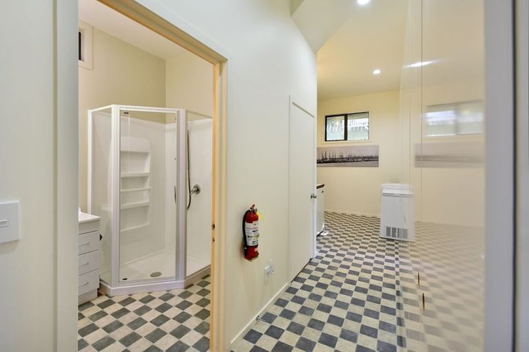 Photo of property in 20 Worlds End Road, Tennyson Inlet, 7195