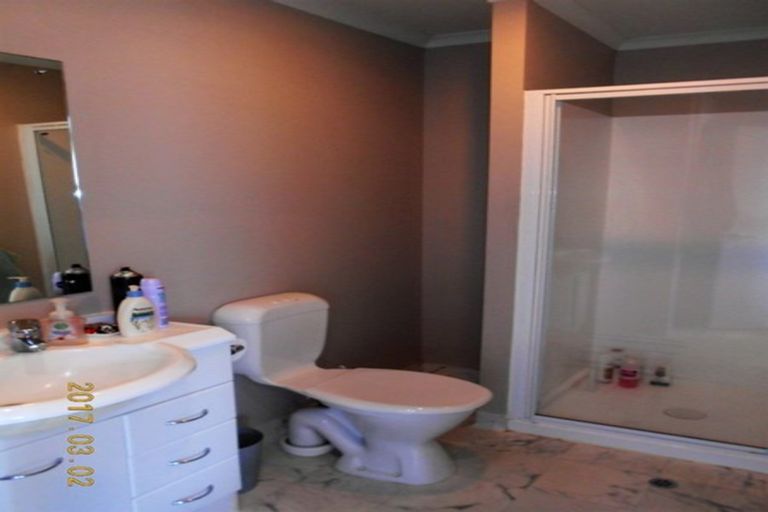 Photo of property in Terrace Heights Apartments, 13a/163 The Terrace, Wellington Central, Wellington, 6011