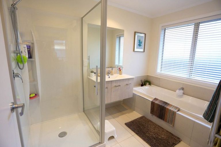 Photo of property in 9 Romanee Lane, Wigram, Christchurch, 8025