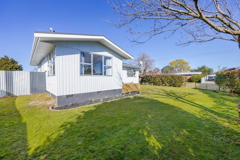 Photo of property in 4 Cabot Place, Flaxmere, Hastings, 4120