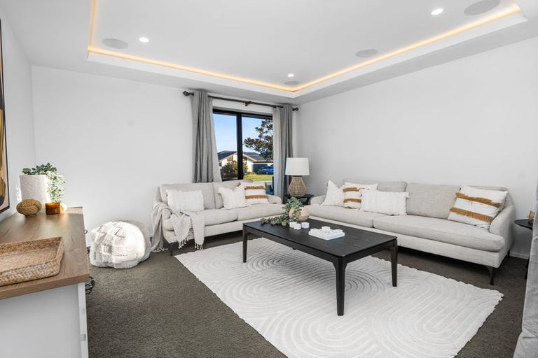 Photo of property in 43 Shadbolt Lane, Rolleston, 7614