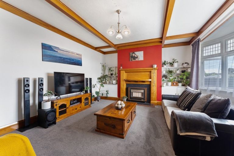 Photo of property in 16 Kings Avenue, Gonville, Whanganui, 4501