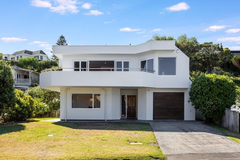 Photo of property in 17a Groves Road, Raumati Beach, Paraparaumu, 5032