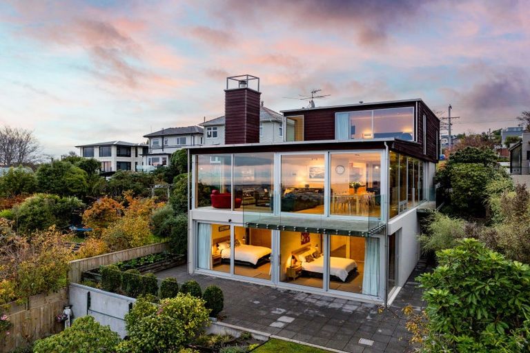 Photo of property in 28 Granville Terrace, Belleknowes, Dunedin, 9011