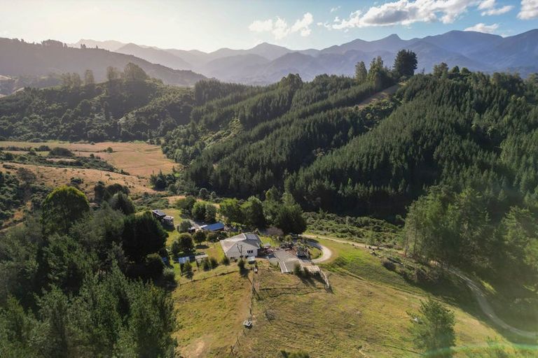 Photo of property in 801 Waiwhero Road, Ngatimoti, Motueka, 7196
