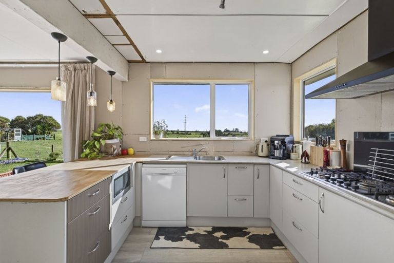 Photo of property in 153 Inland Road North, Tikorangi, Waitara, 4383