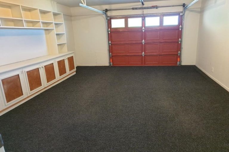 Photo of property in 70 Fisher Parade, Sunnyhills, Auckland, 2010