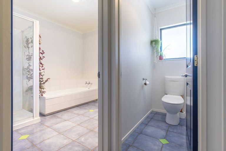 Photo of property in 6 Albert Street, Waipukurau, 4200