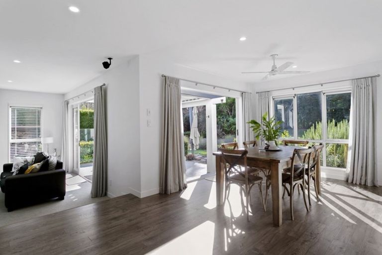 Photo of property in 66 Gillespie Place, Acacia Bay, Taupo, 3385