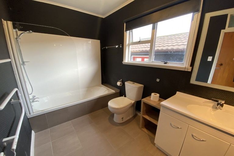 Photo of property in 94 Fitzroy Street, Terrace End, Palmerston North, 4410